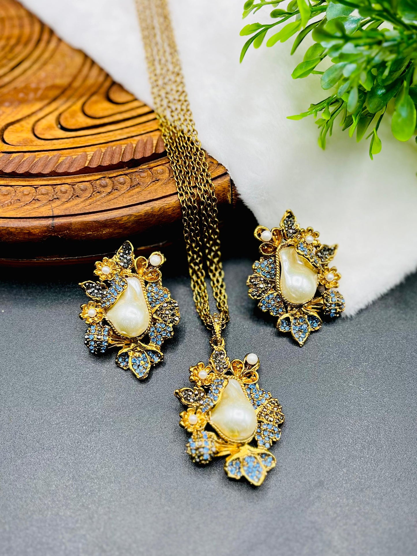 Designer Turkish Locket| Double Chain| Antique Polish|