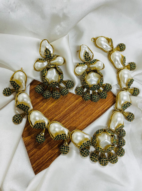 Royal Turkish Baroque Pearl Jewelry Set – Vintage Ottoman Inspired Necklace & Earrings with Pink Zirconia Accents