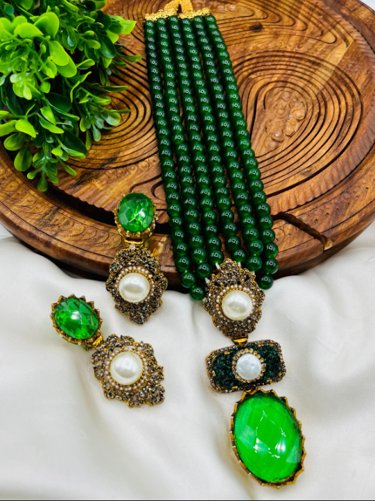 Handcrafted Turkish Doublet Stone 5-Strand Mala Necklace – Green & Pearl Statement Set