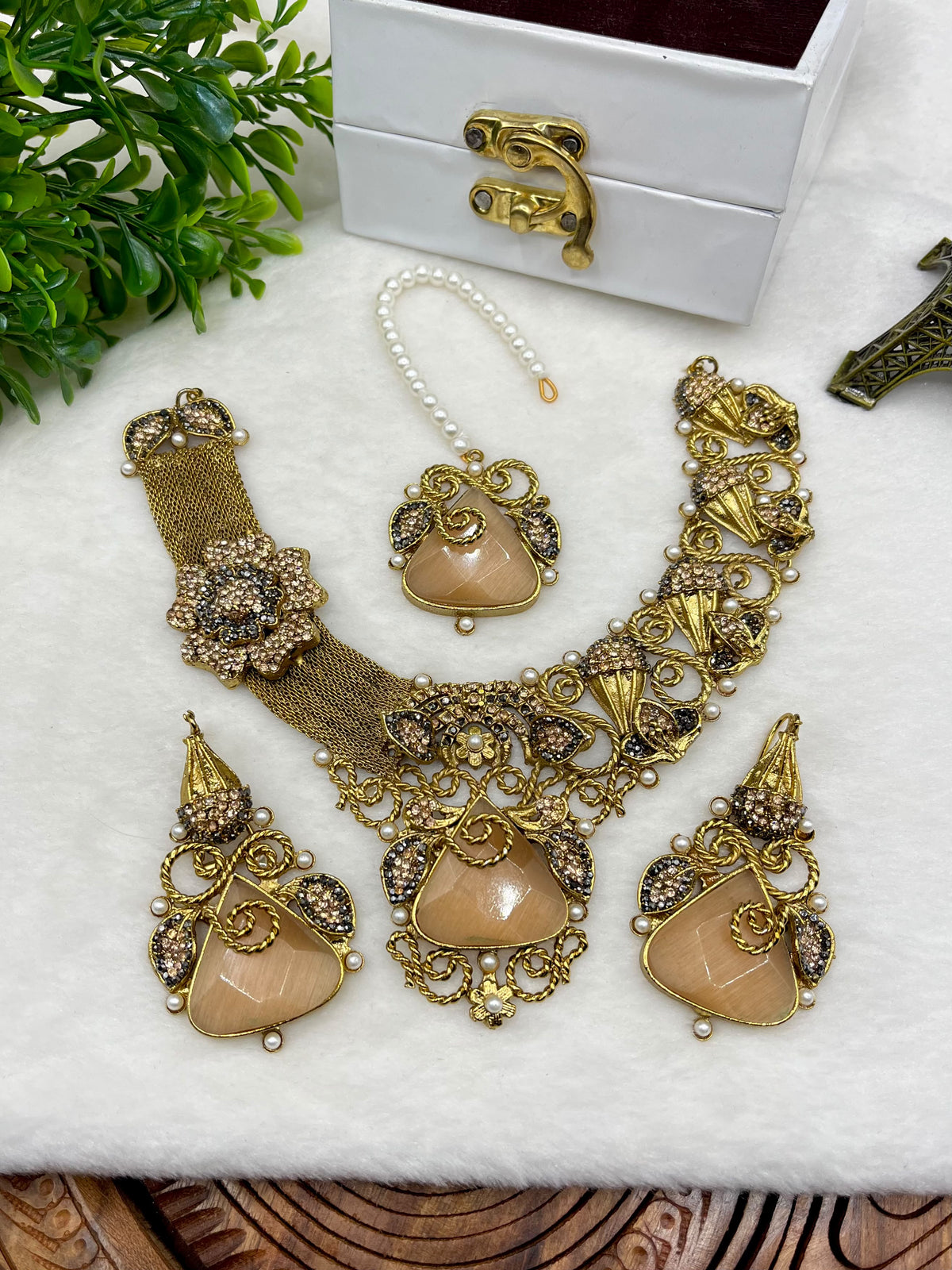 Red Turkish Bridal Jewellery Set with Necklace & Earrings
