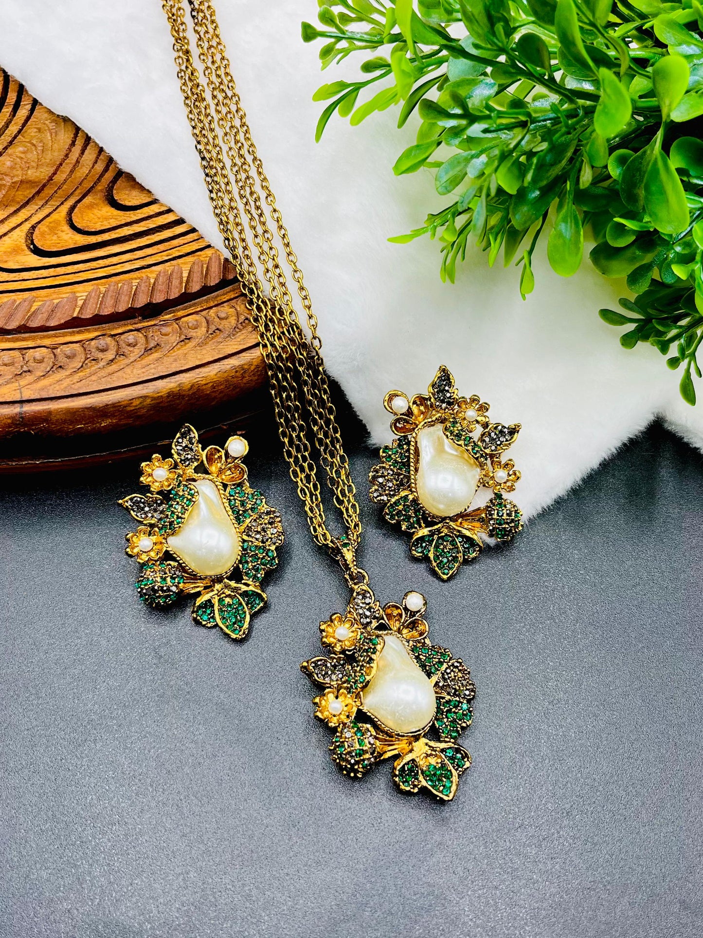 Designer Turkish Locket| Double Chain| Antique Polish|