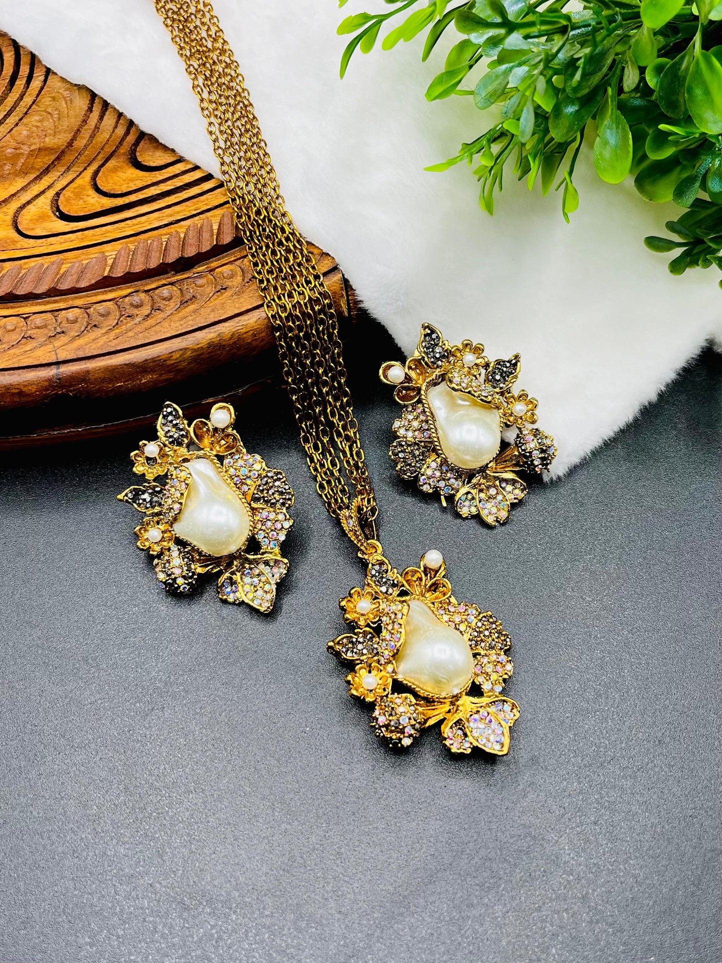 Designer Turkish Locket| Double Chain| Antique Polish|